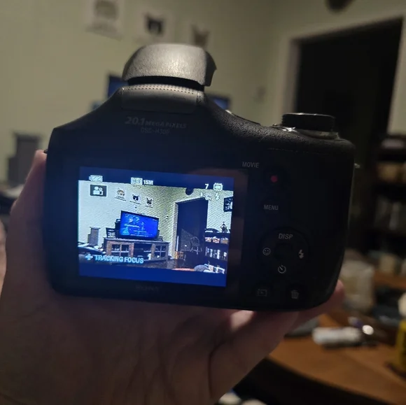 SonyDSC H300 Cybershot 20.1 MP Camera